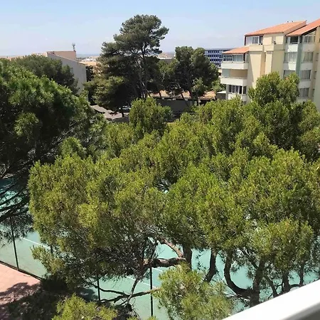 Et Tennis A La Corniche