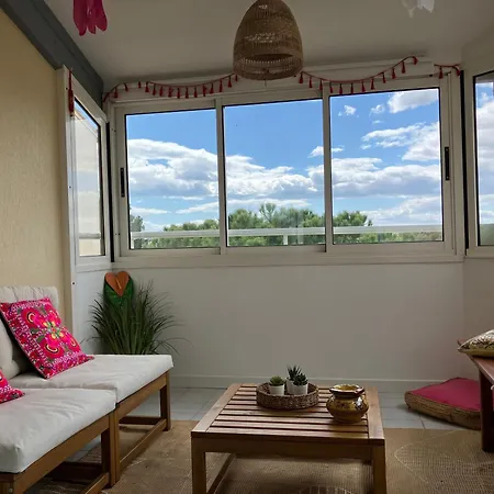 Appartement Et Tennis à La Corniche *