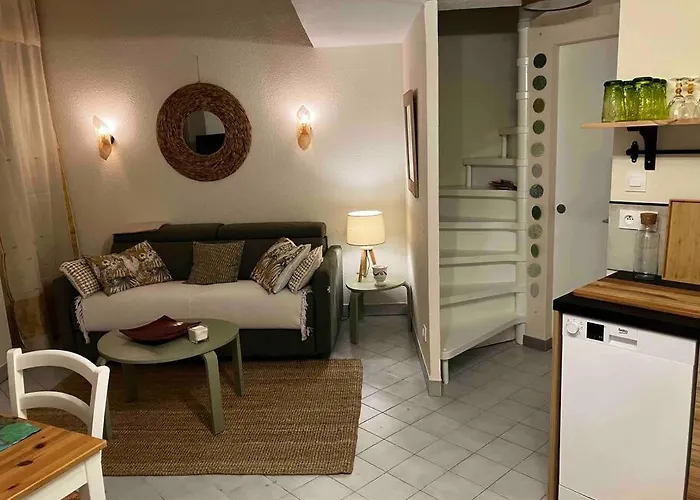 Апартаменты Et Tennis A La Corniche *