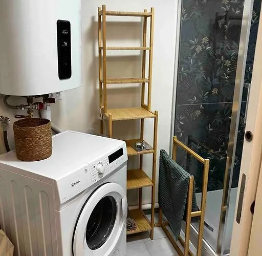 Et Tennis A La Corniche Сет