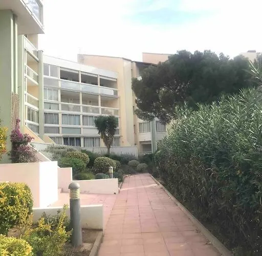 Апартаменты Et Tennis A La Corniche